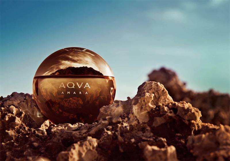 Aqva Amara Bvlgari for men kayalık deniz kenarı.jpg