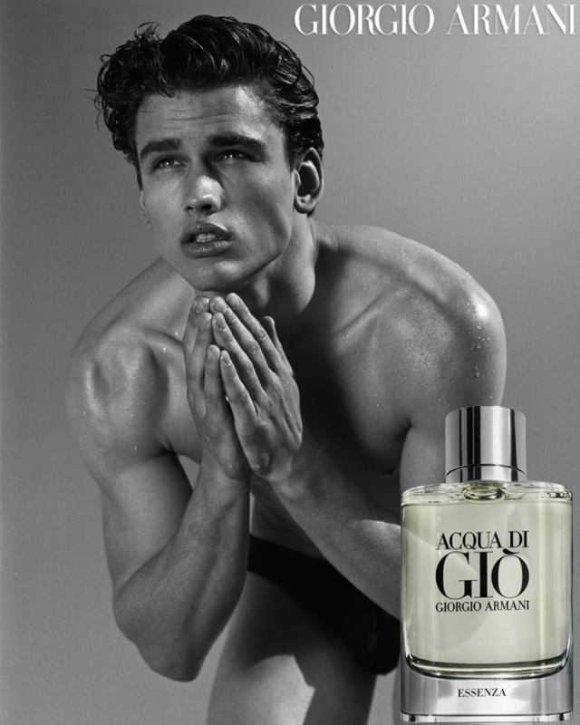 Giorgio Armani Acqua di Gio Essenza for men dua eden manken mayolu ve şişe küçük.jpg